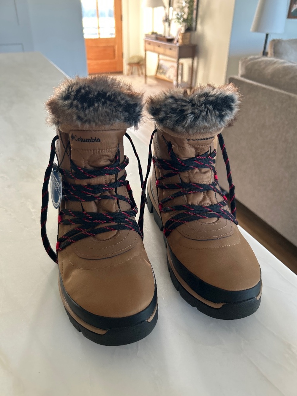 Columbia Women's Keetley Shorty Snow Boot